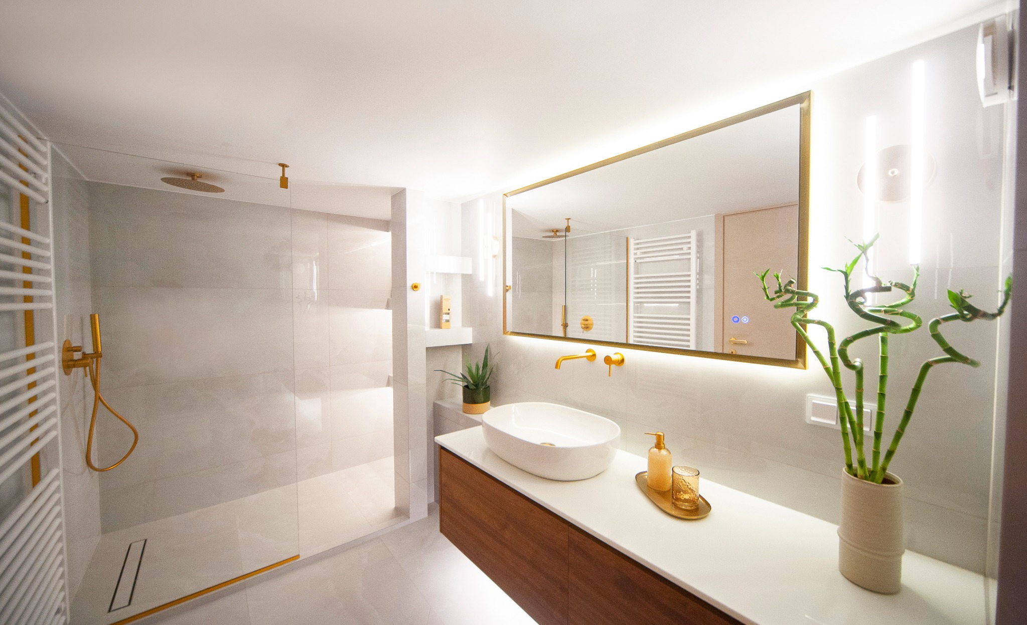 Modern bathroom